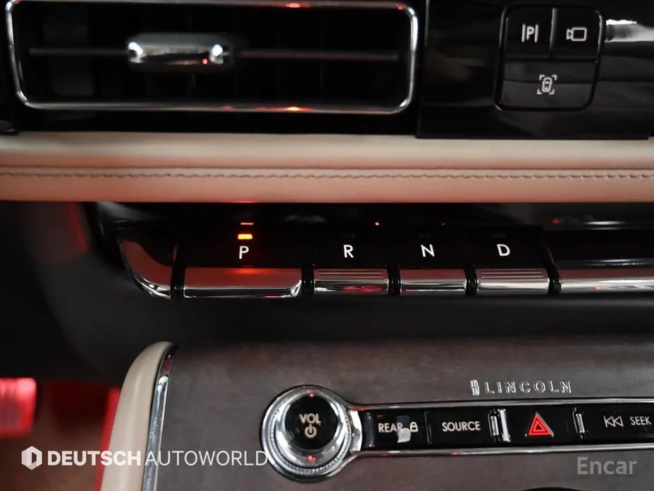 Фото 9 - Lincoln Aviator