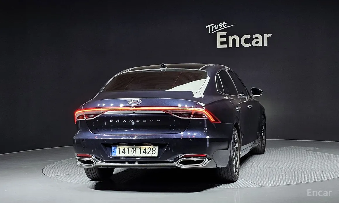 Фото 4 - Hyundai Grandeur