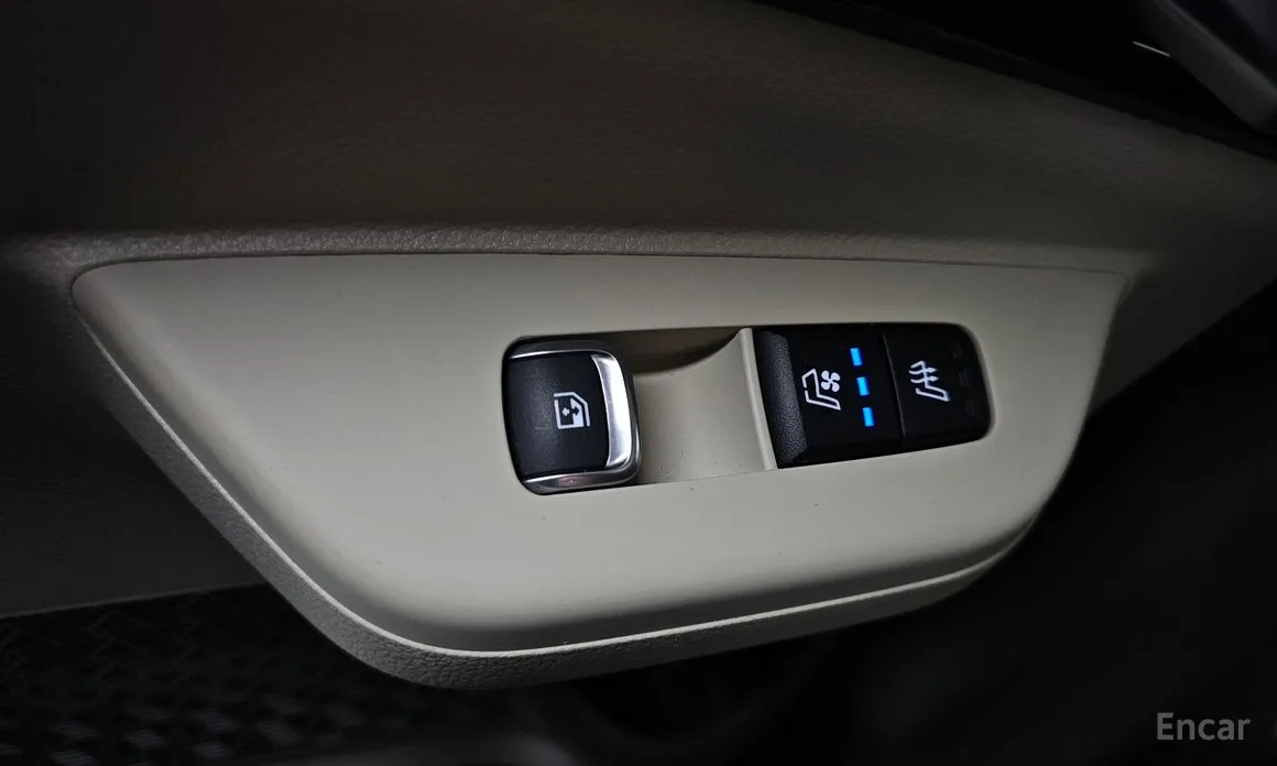 Фото 17 - Kia Carnival