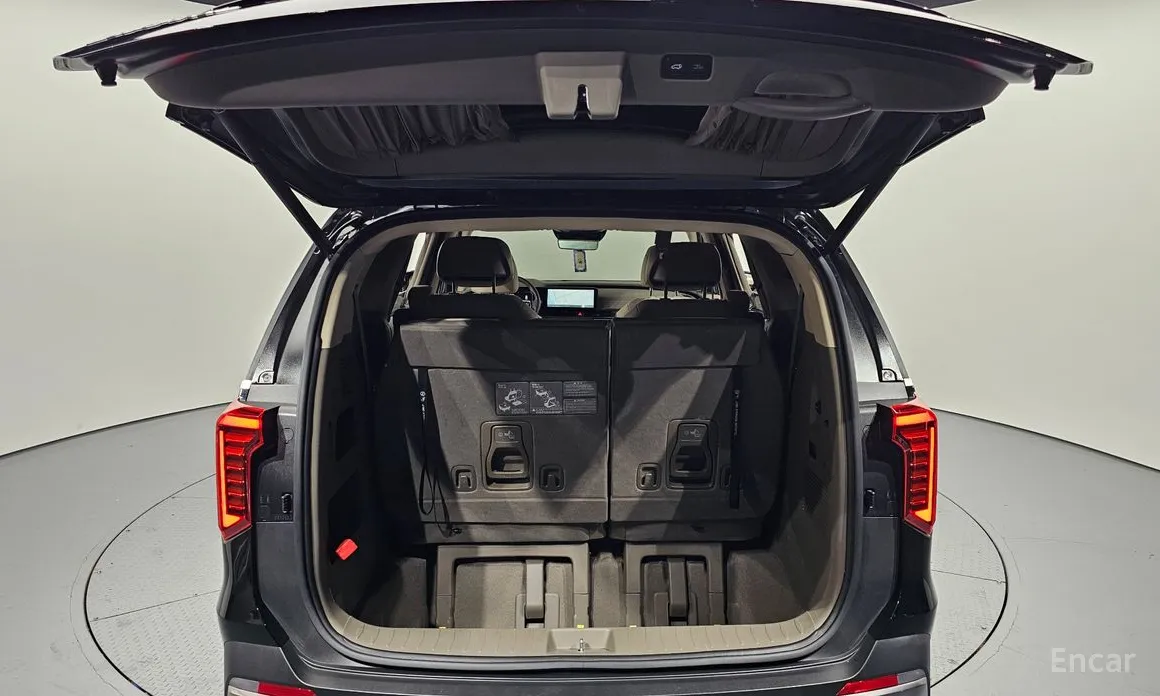 Фото 20 - Kia Carnival