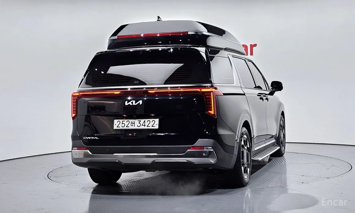 Фото 4 - Kia Carnival