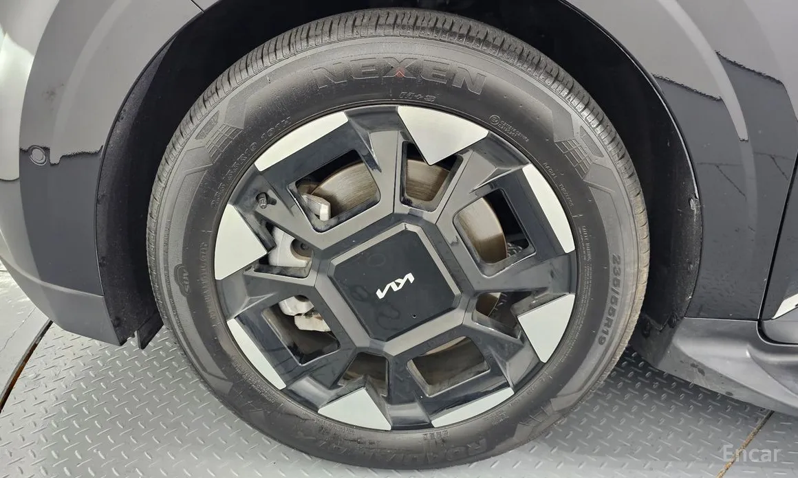 Фото 5 - Kia Carnival