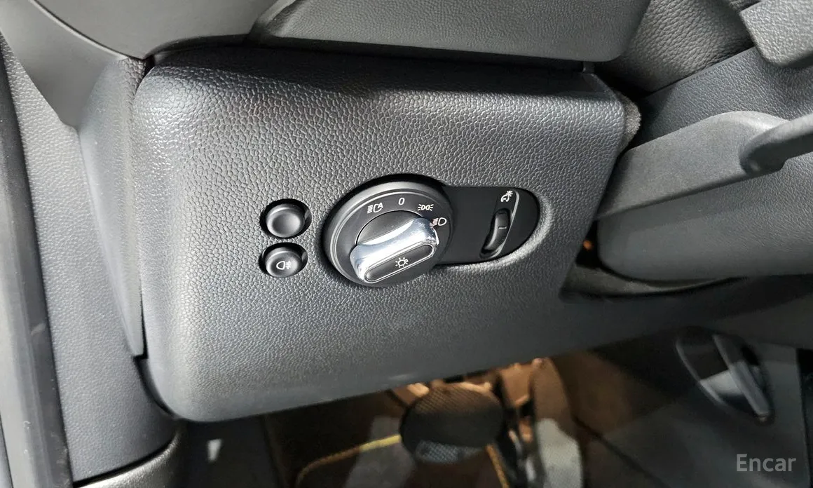 Фото 18 - Mini Cooper