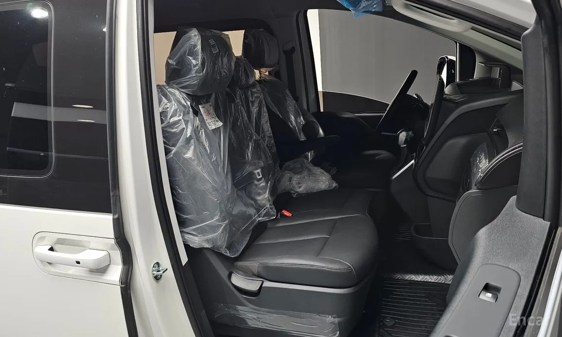 Фото 10 - Hyundai Staria