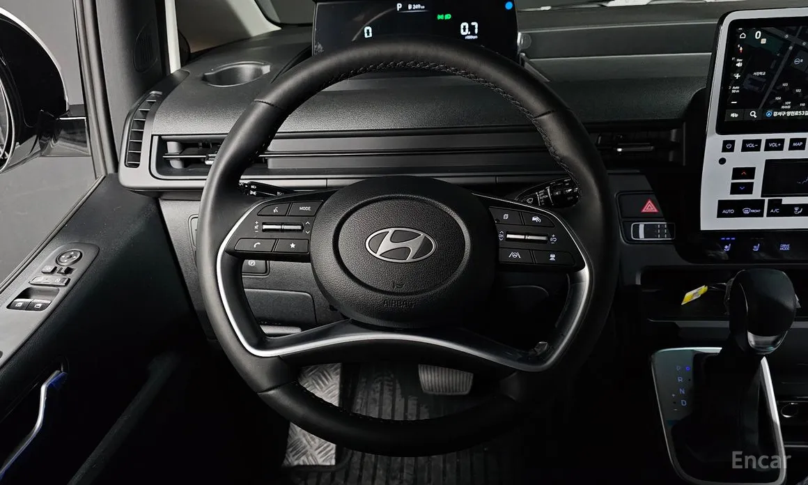 Фото 13 - Hyundai Staria