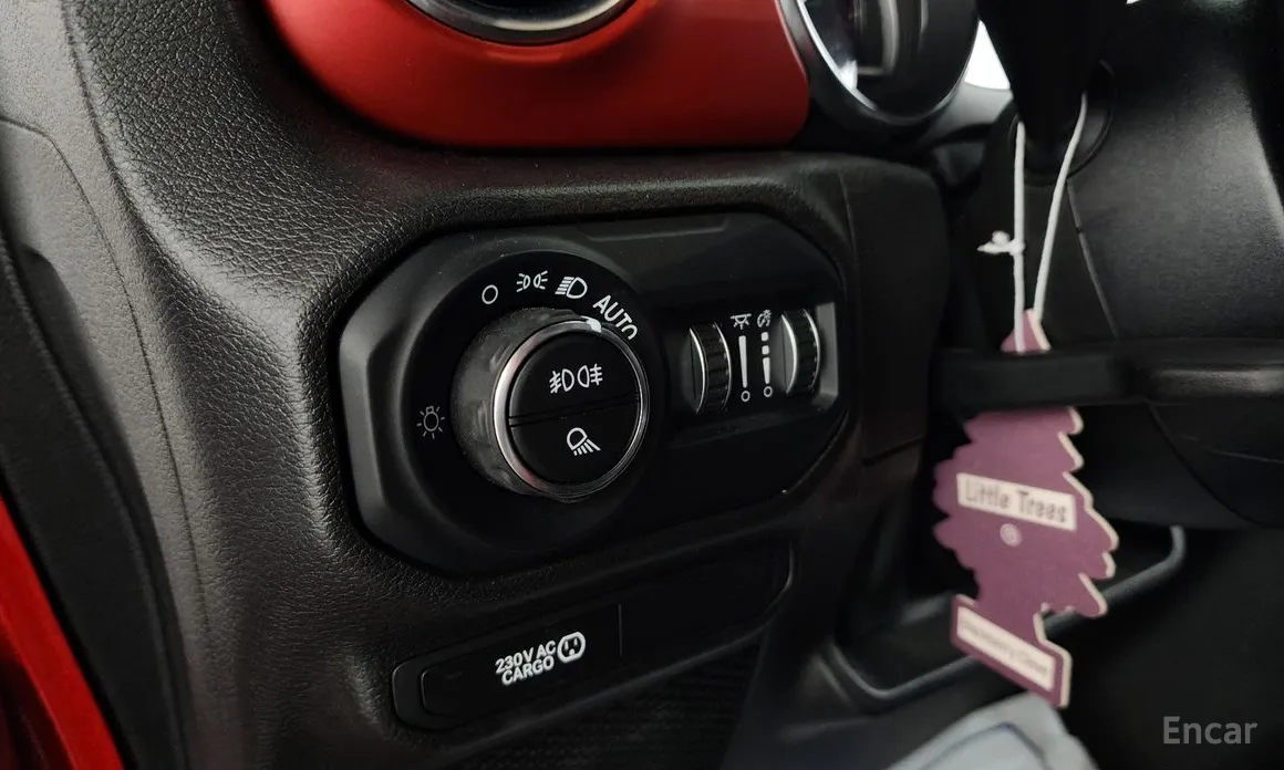 Фото 18 - Jeep Gladiator