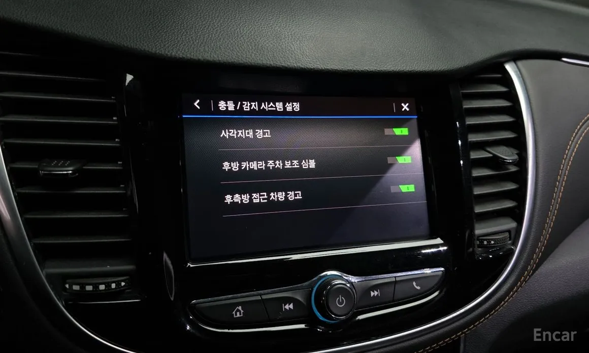 Фото 18 - Chevrolet Trax