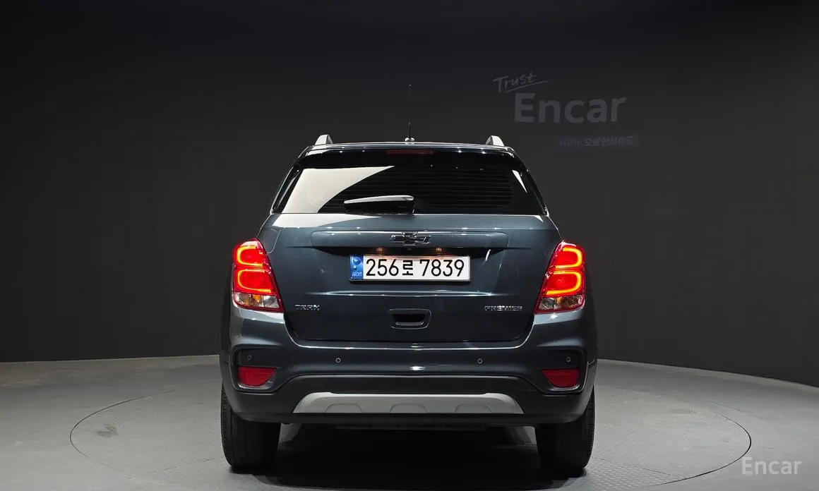 Фото 4 - Chevrolet Trax