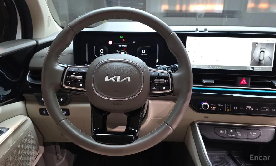 Фото 13 - Kia Carnival