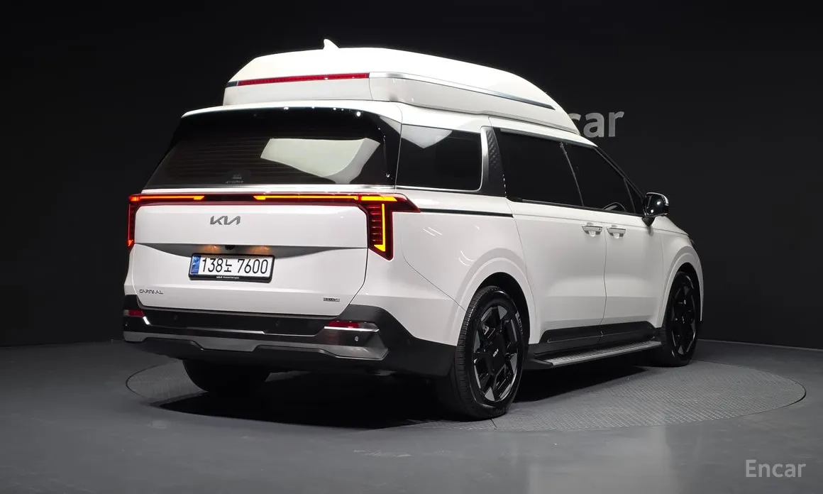 Фото 2 - Kia Carnival