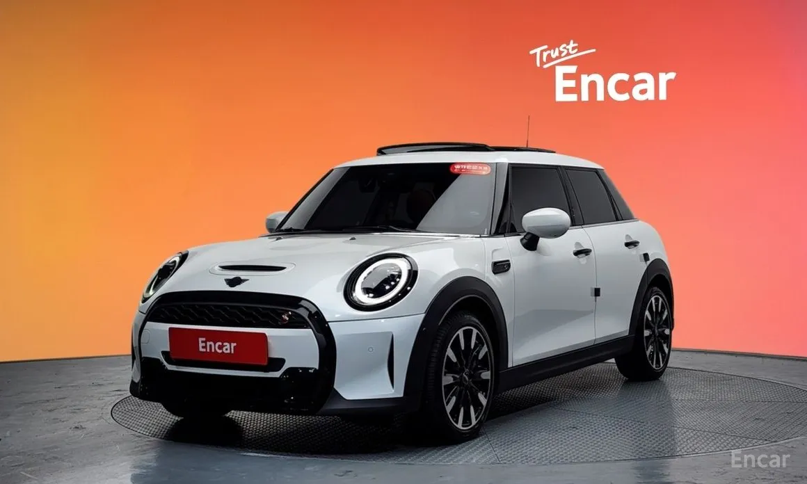 Фото 1 - Mini Cooper