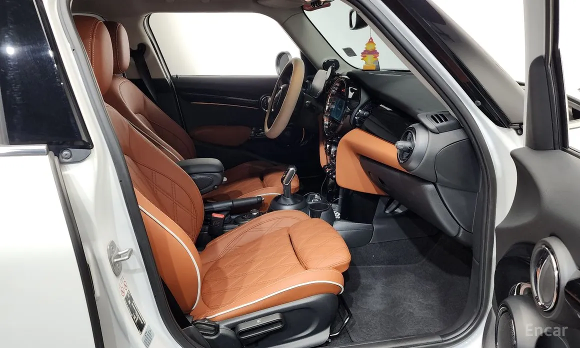 Фото 11 - Mini Cooper