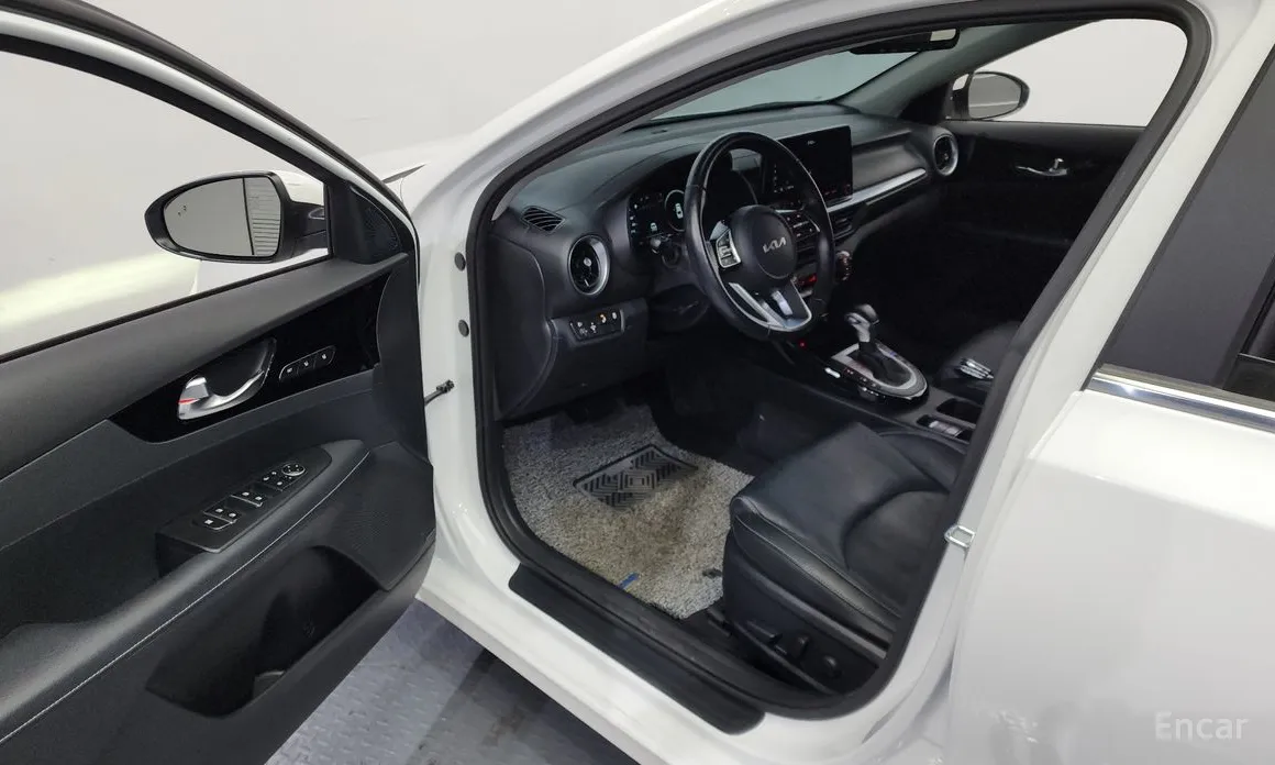 Фото 10 - Kia K3