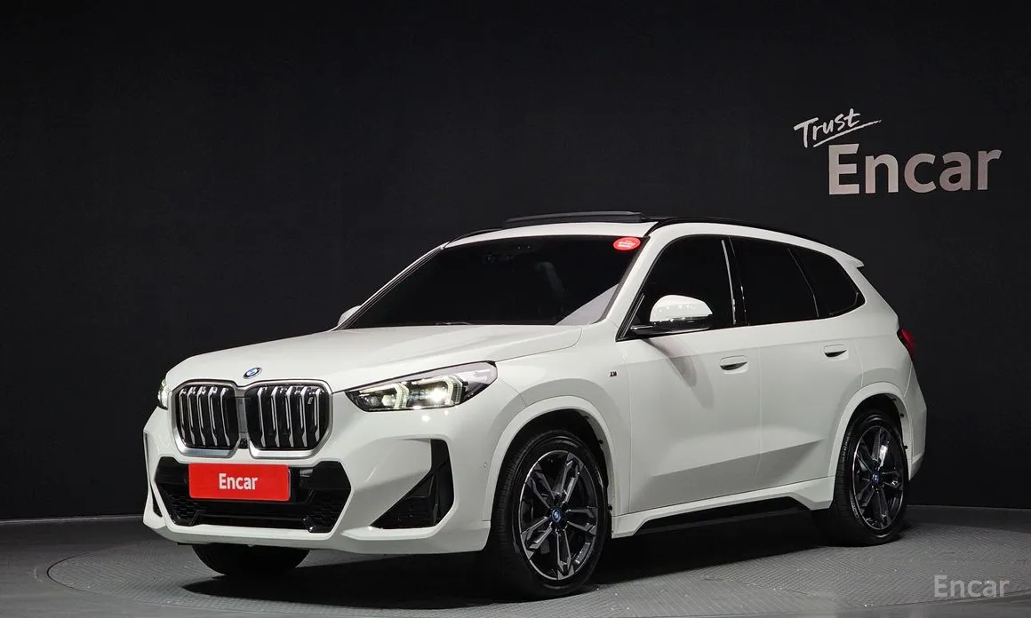 Фото 1 - BMW iX1