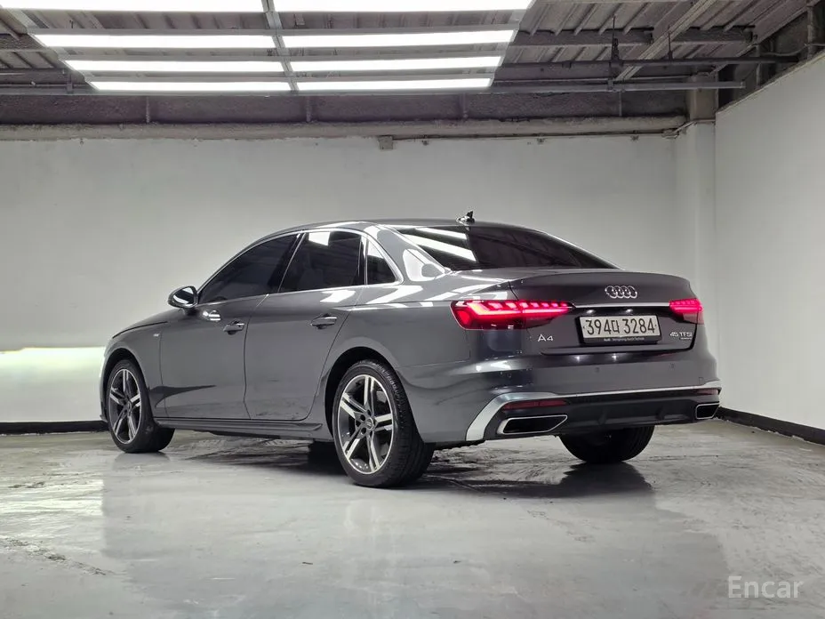 Фото 2 - Audi A4