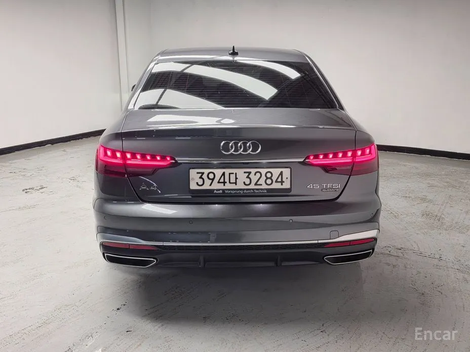 Фото 4 - Audi A4