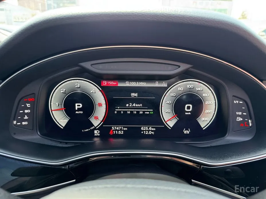 Фото 12 - Audi Q7