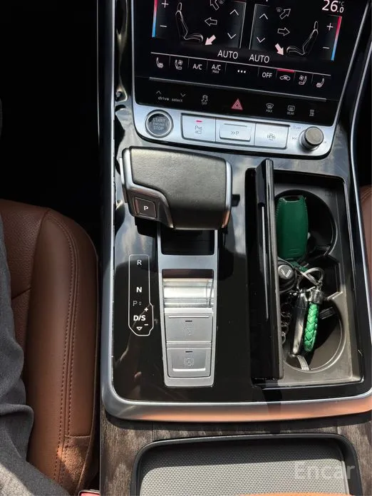 Фото 13 - Audi Q7