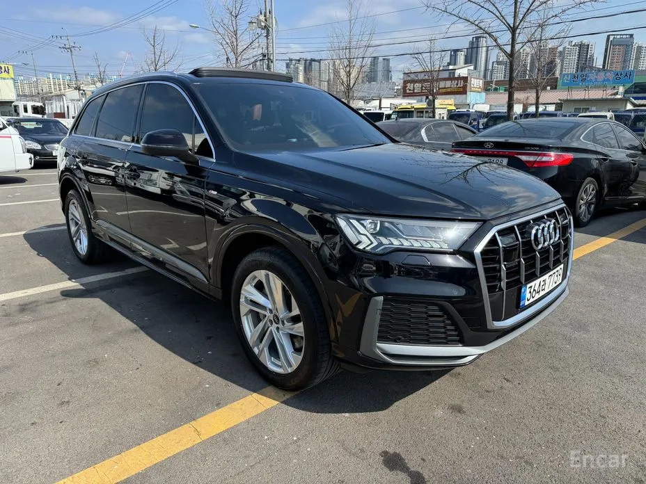 Фото 6 - Audi Q7
