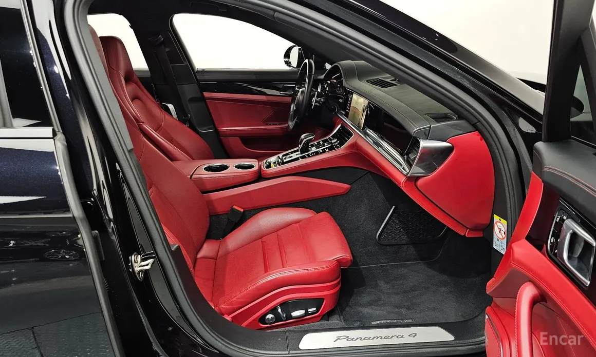 Фото 11 - Porsche Panamera