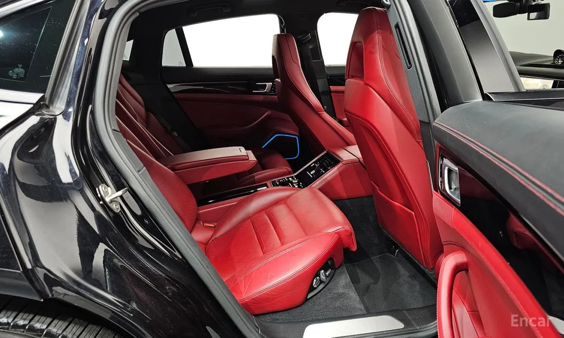 Фото 12 - Porsche Panamera