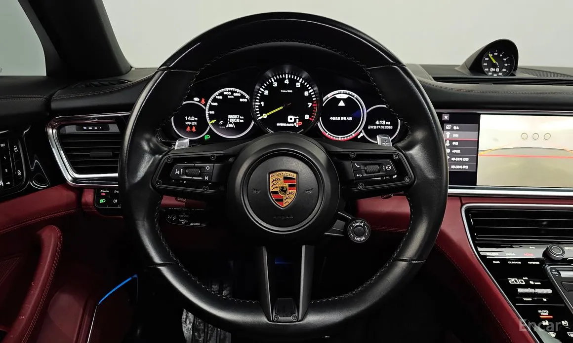 Фото 13 - Porsche Panamera