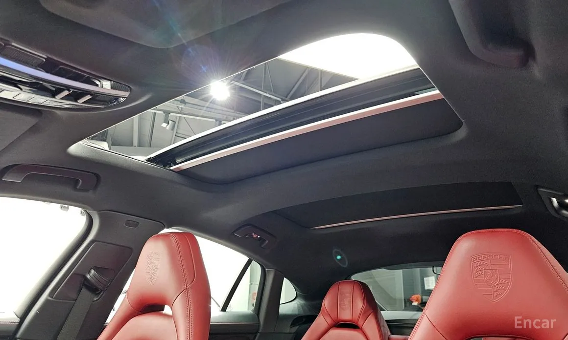 Фото 19 - Porsche Panamera