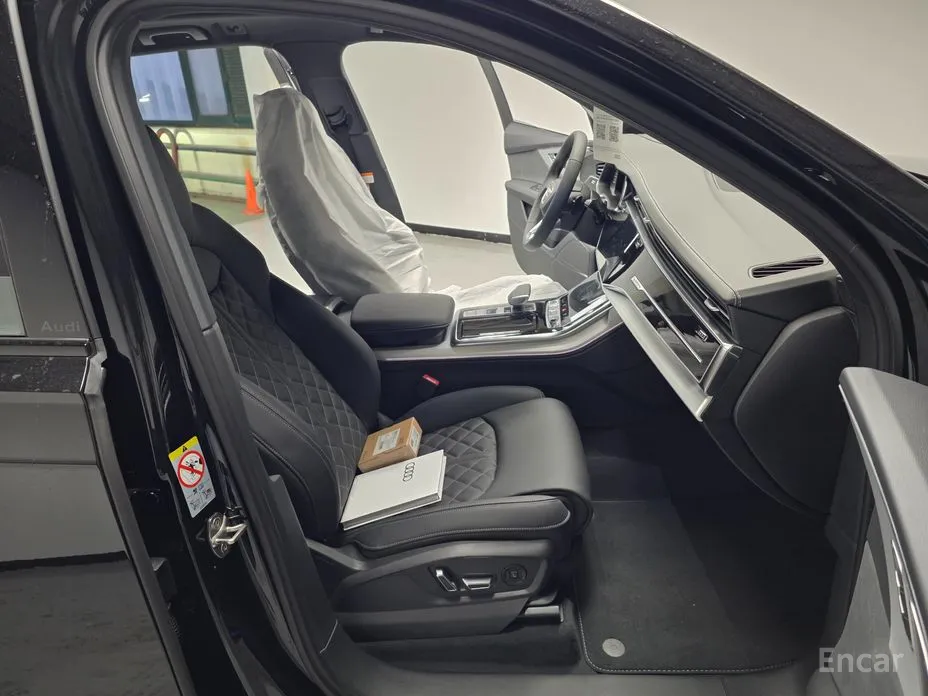 Фото 10 - Audi Q7