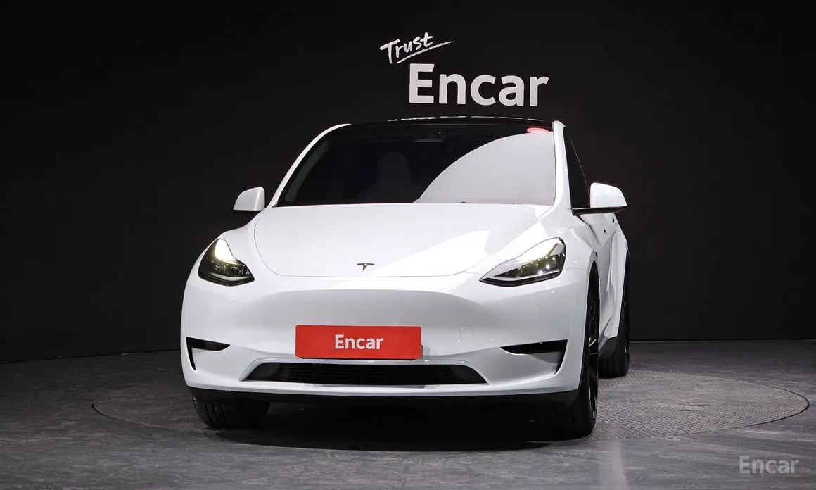 Фото 3 - Tesla Model Y