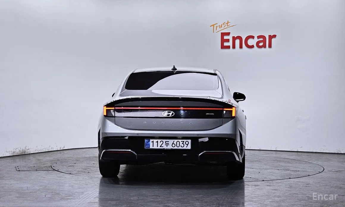 Фото 4 - Hyundai Sonata