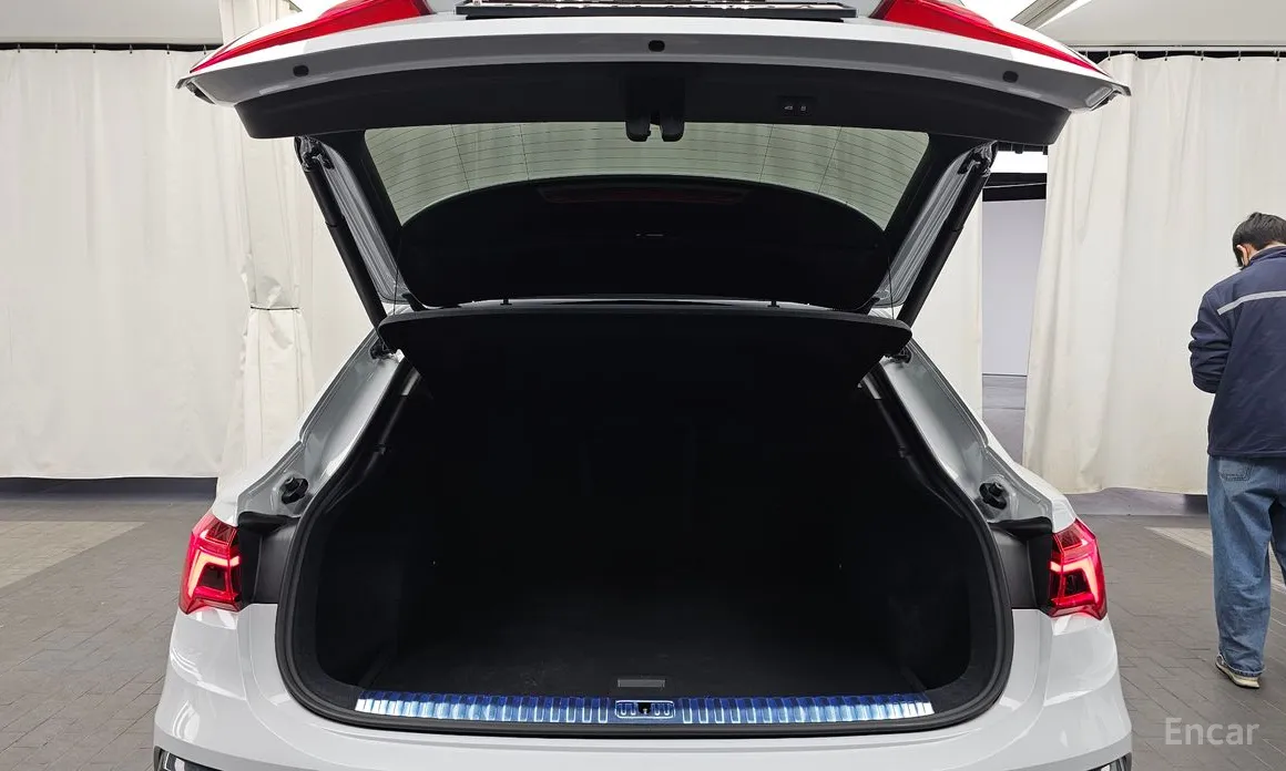 Фото 20 - Audi Q3