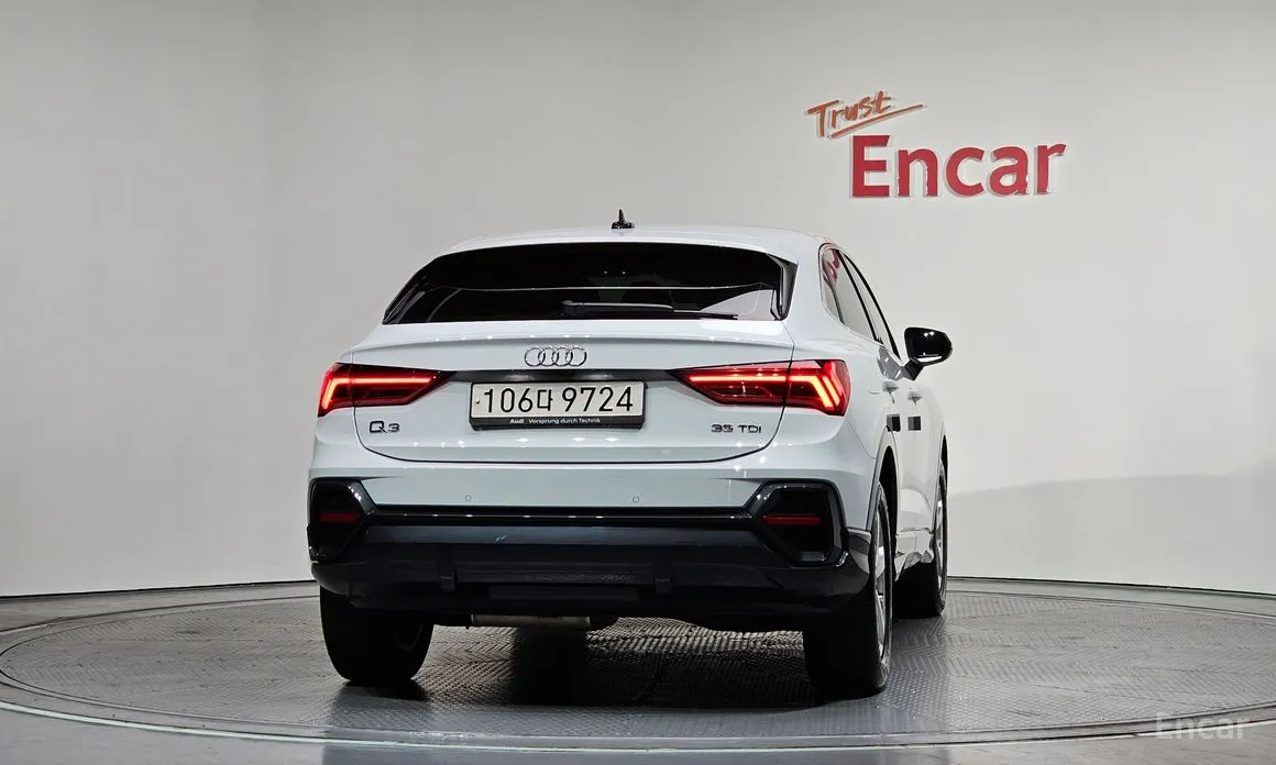 Фото 4 - Audi Q3