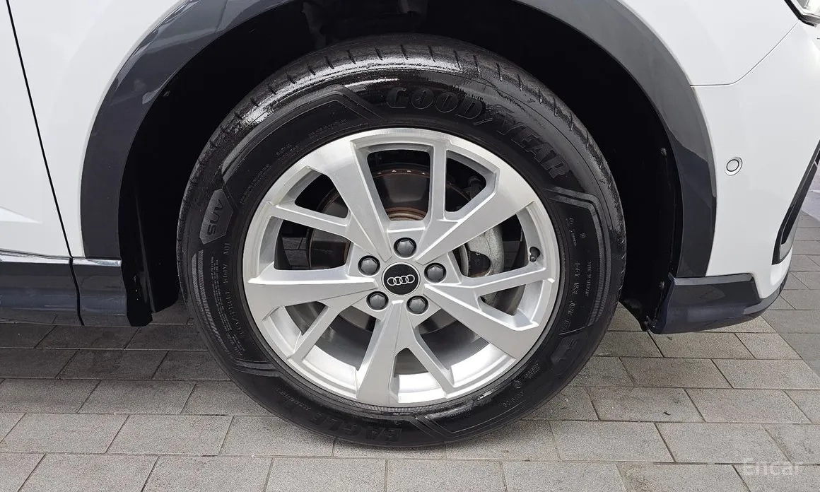 Фото 5 - Audi Q3