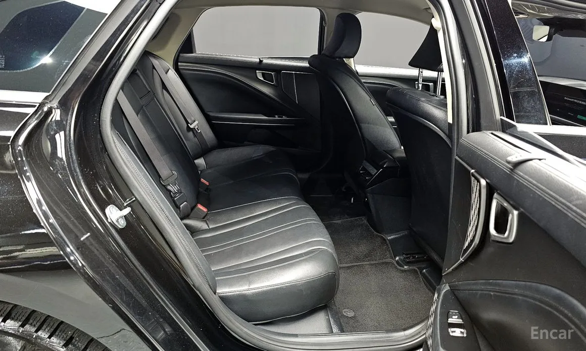 Фото 12 - Kia K8