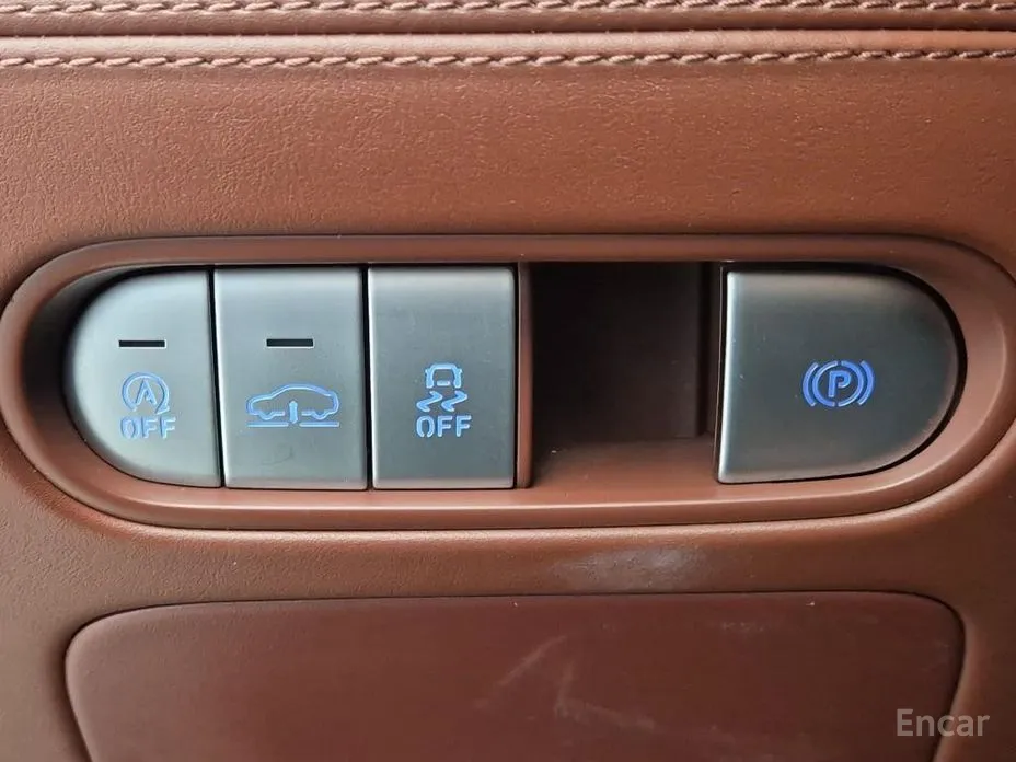 Фото 17 - Genesis G90