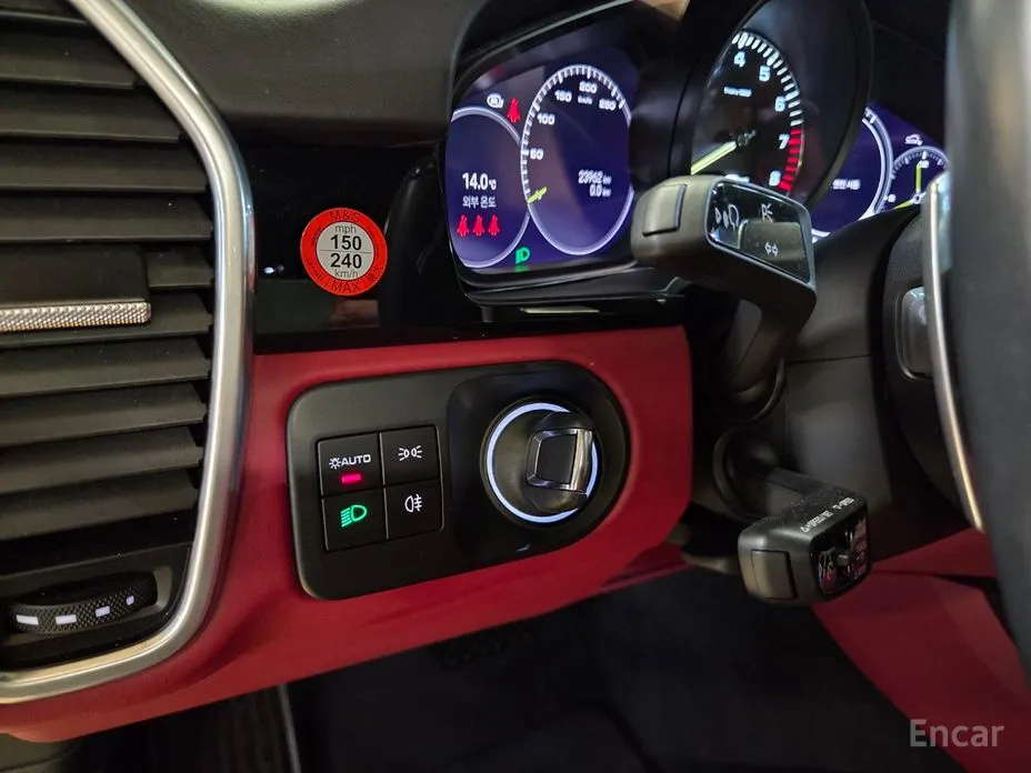 Фото 12 - Porsche Cayenne