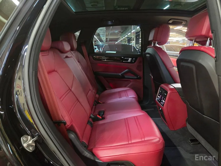 Фото 15 - Porsche Cayenne