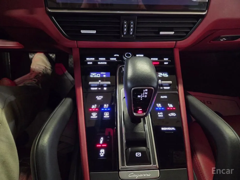 Фото 9 - Porsche Cayenne