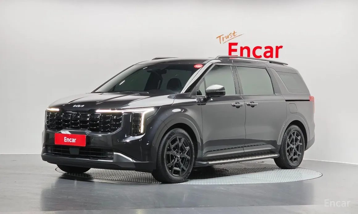 Фото 1 - Kia Carnival