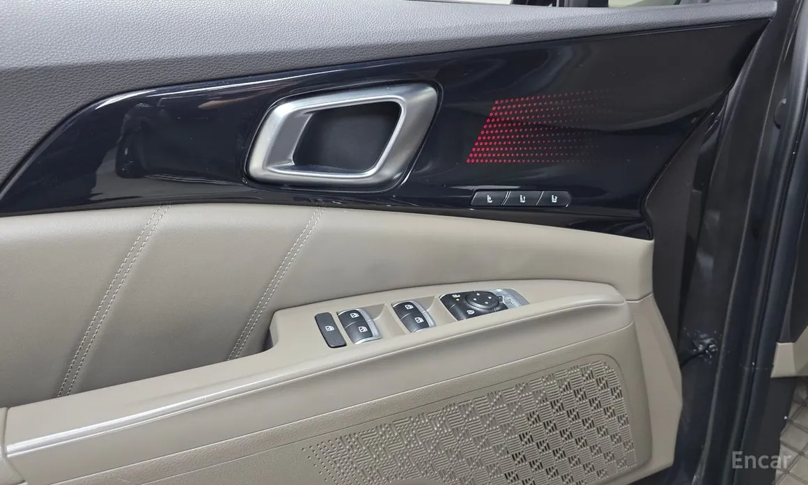 Фото 17 - Kia Carnival