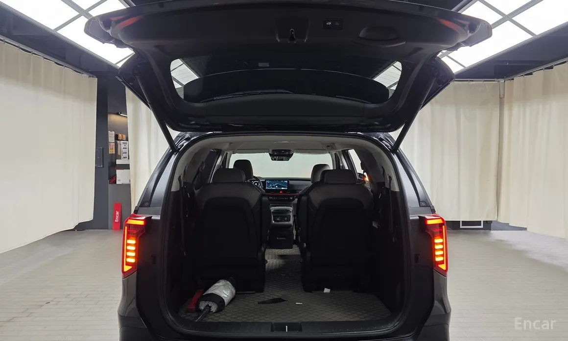 Фото 20 - Kia Carnival