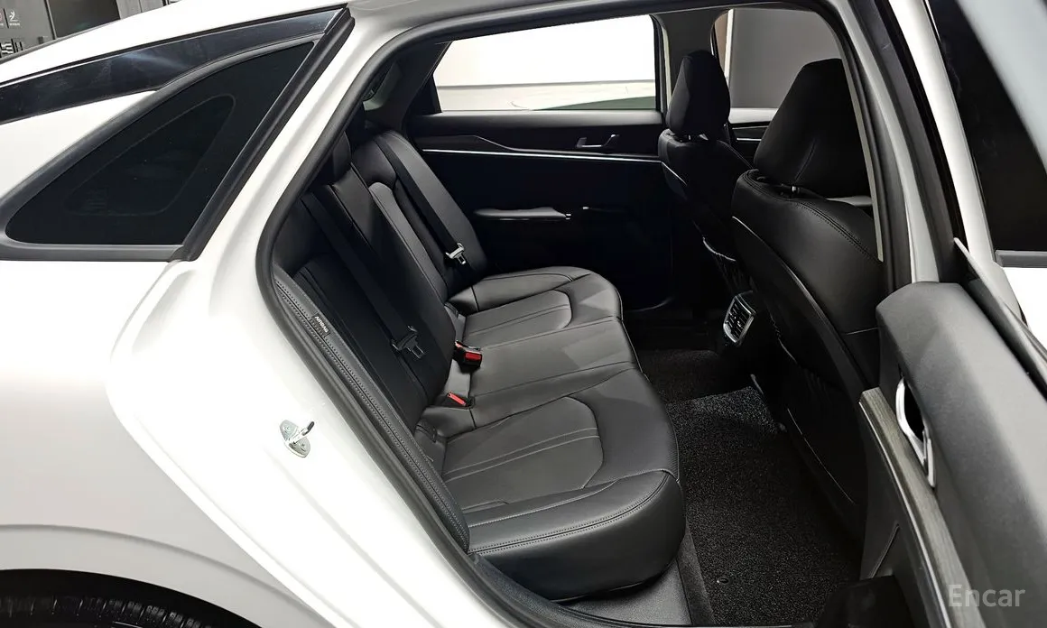 Фото 11 - Kia K5