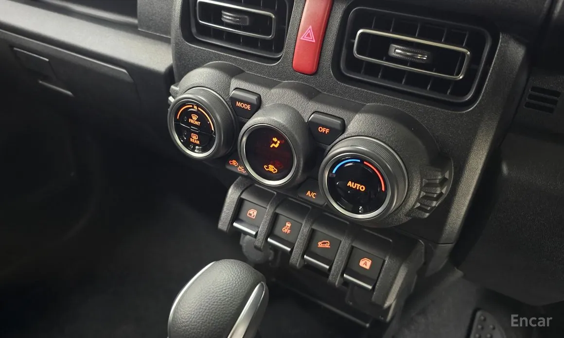 Фото 12 - Suzuki Jimny