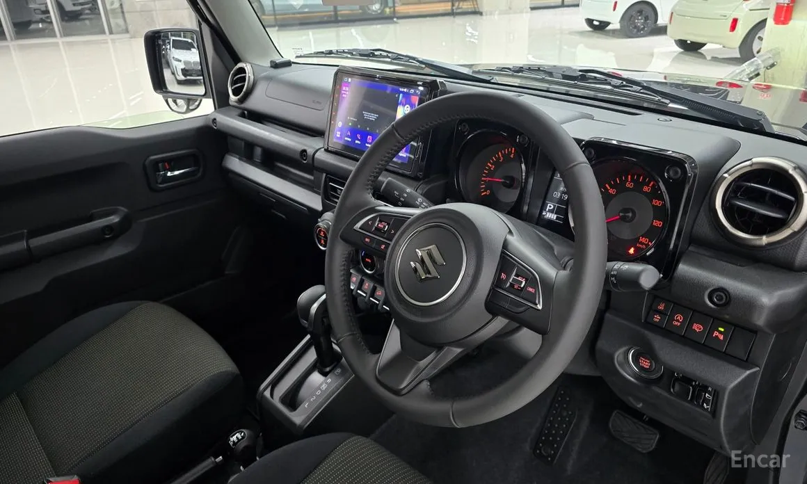 Фото 5 - Suzuki Jimny