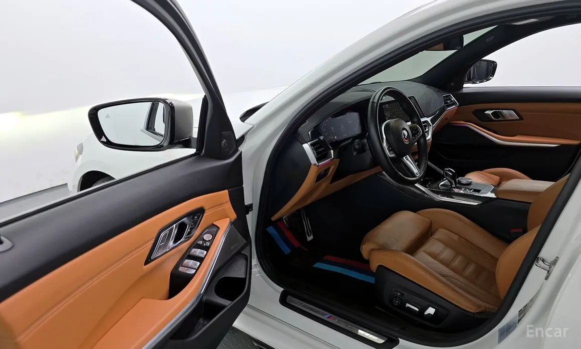 Photo 10 - BMW 3 Series