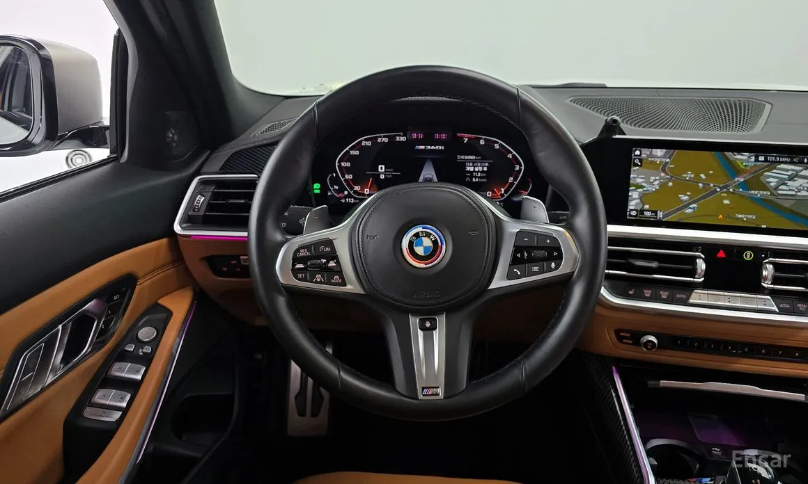 Photo 13 - BMW 3 Series