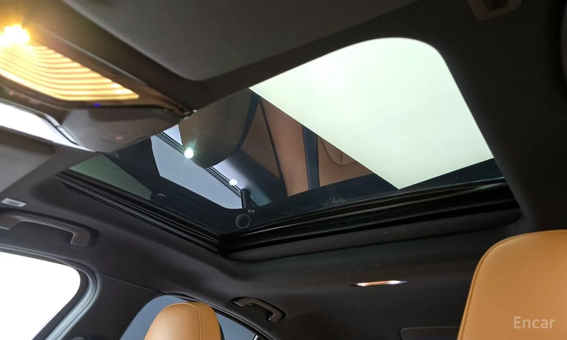 Photo 18 - BMW 3 Series