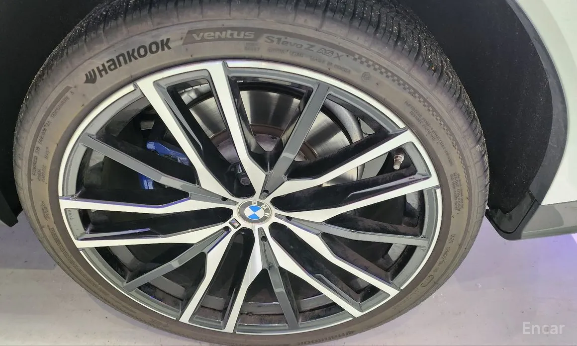 Фото 19 - BMW X6