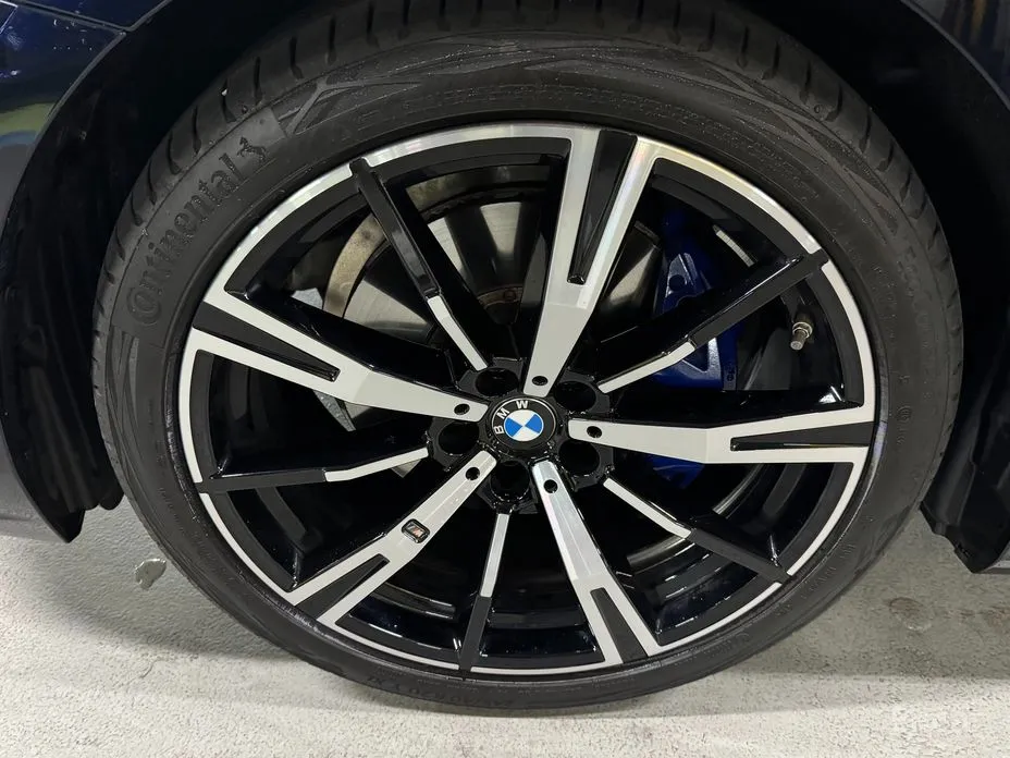 Фото 6 - BMW 5 Series