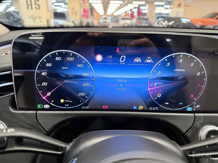 Фото 8 - Mercedes-Benz E-Class